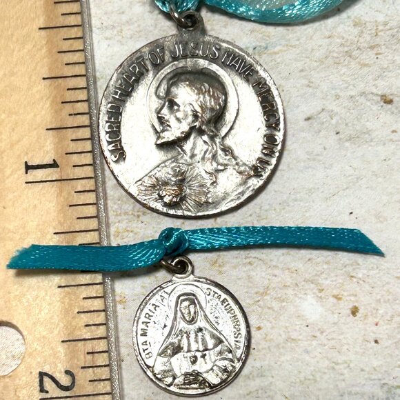 Vintage Catholic Medals Lot Sacred Heart Jesus Mary of Saint Euphrasia Fatima - Picture 1 of 12